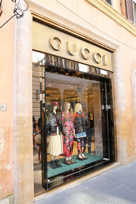 cheap gucci outlet in italy|is gucci outlet worth it.